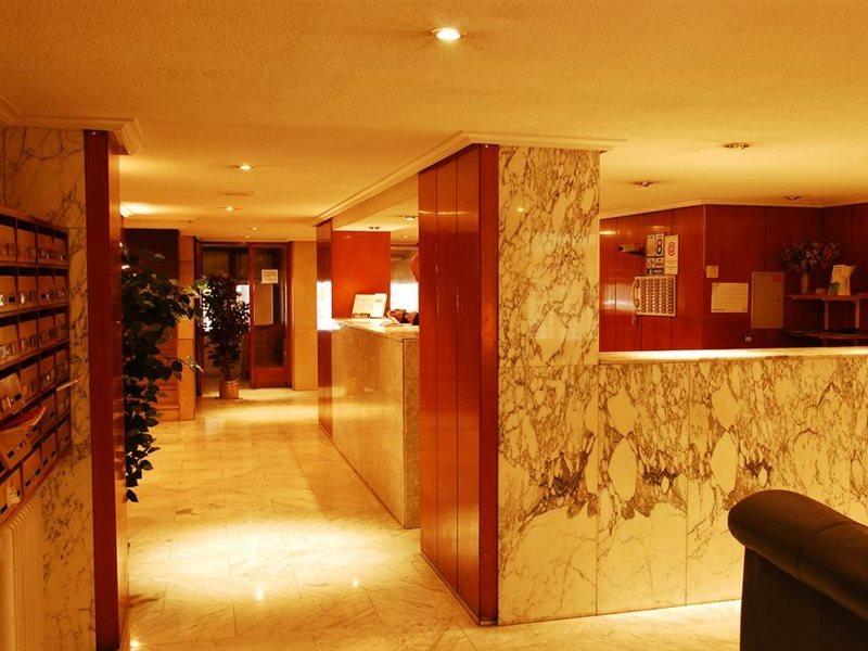 Apartamentos Goya 75 Madrid Eksteriør billede