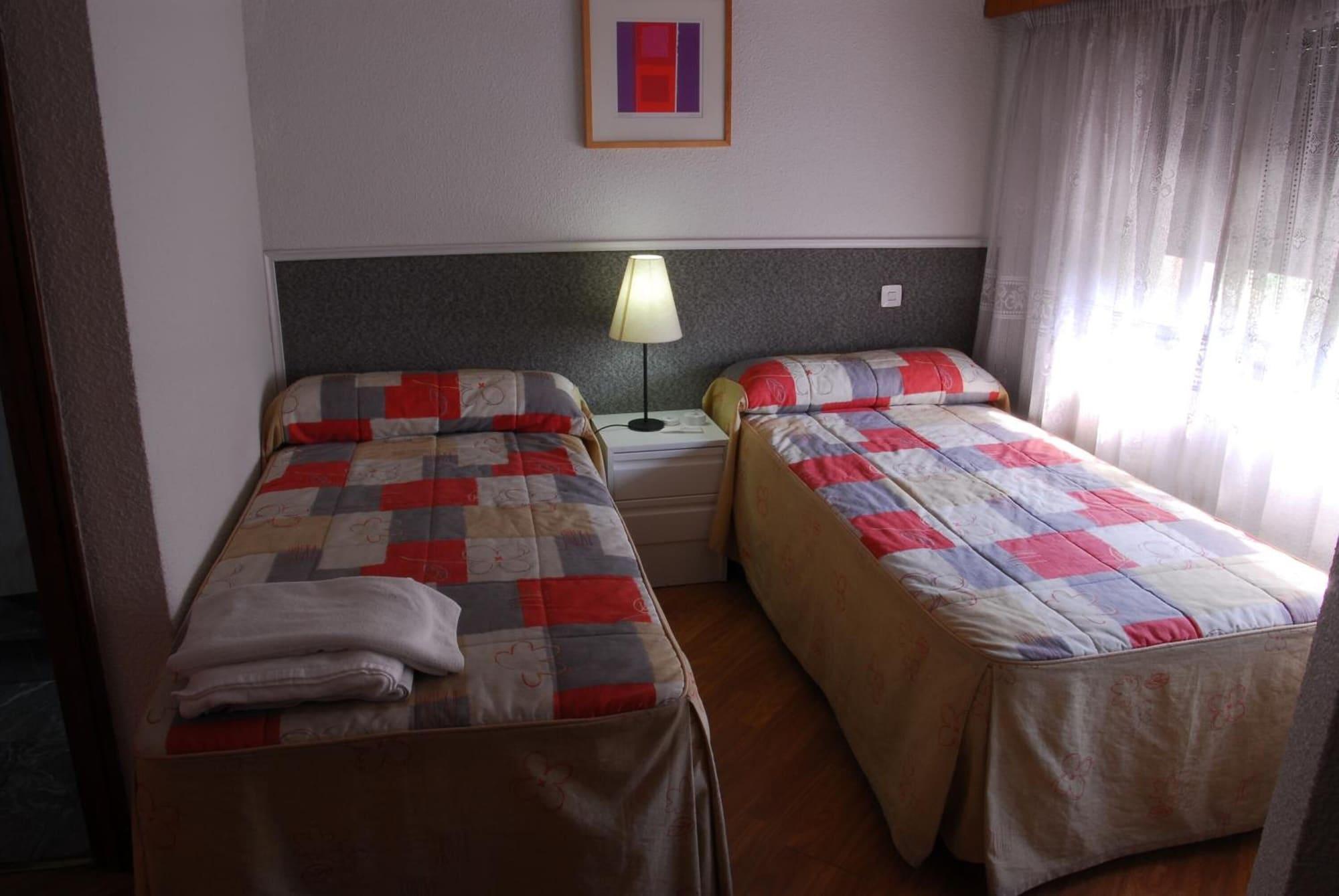 Apartamentos Goya 75 Madrid Eksteriør billede