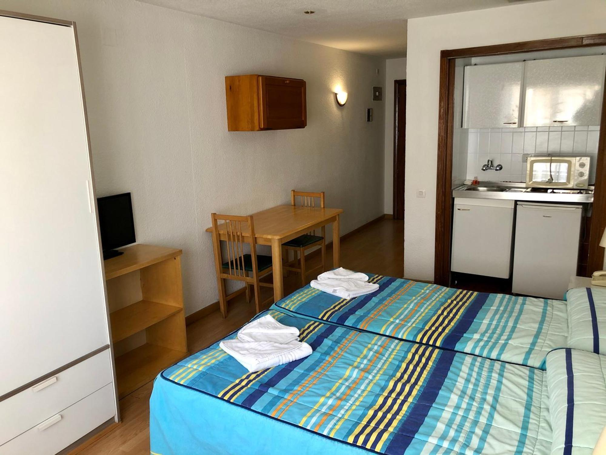 Apartamentos Goya 75 Madrid Eksteriør billede