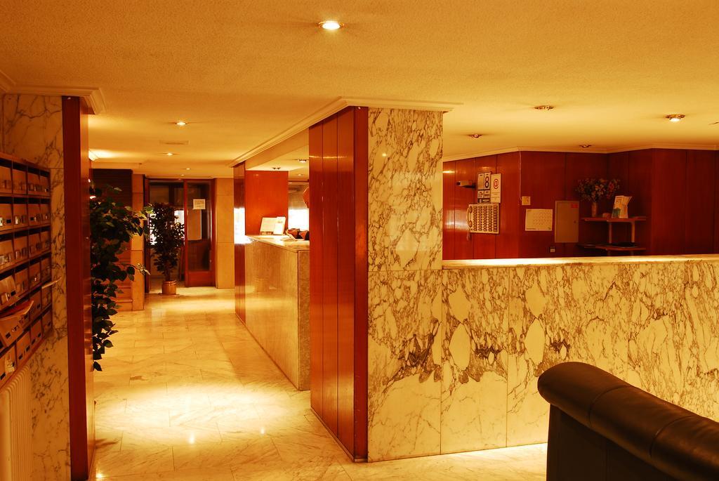 Apartamentos Goya 75 Madrid Eksteriør billede